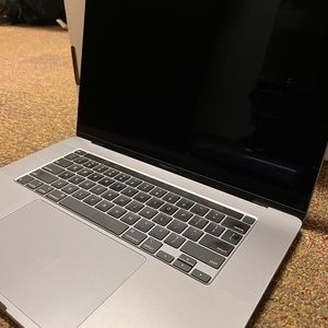 Macbook Pro 16 inch 1TB